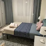 Appartamento Przy Morzu W Z 3 Sypialniami W Poblizu Barow I Restauracji *